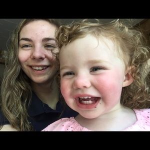 Meet your Posher, Claudia